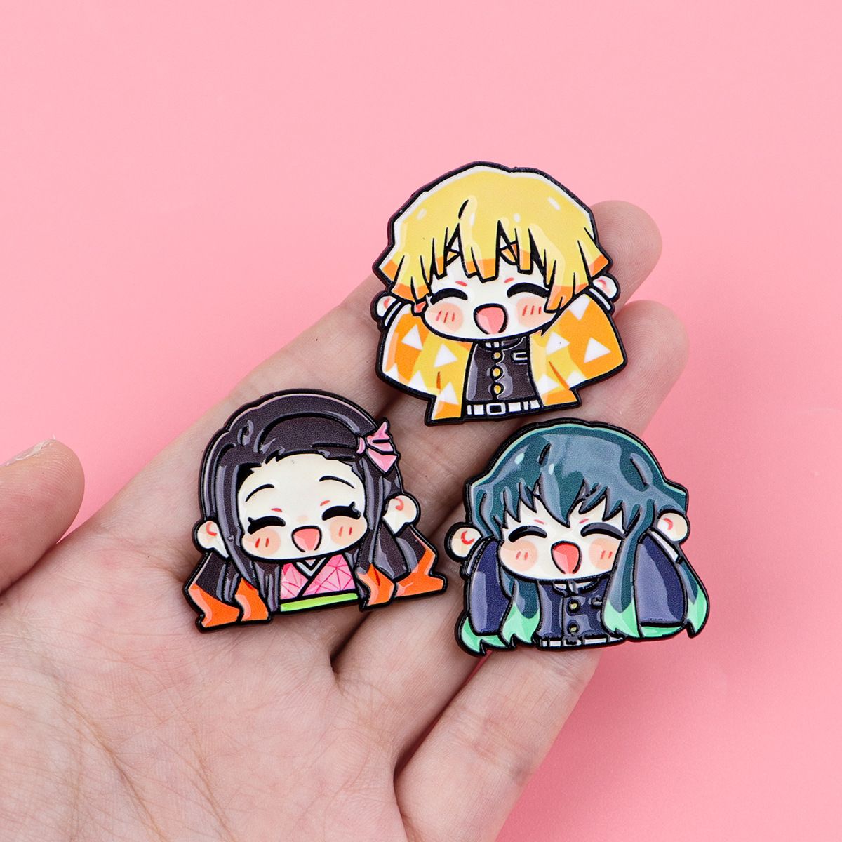 鬼滅の刃 合金メタルブローチバッジピン アニメコスプレ衣装バ - Anime Cosplay Demon Slayer のレビューと価格
