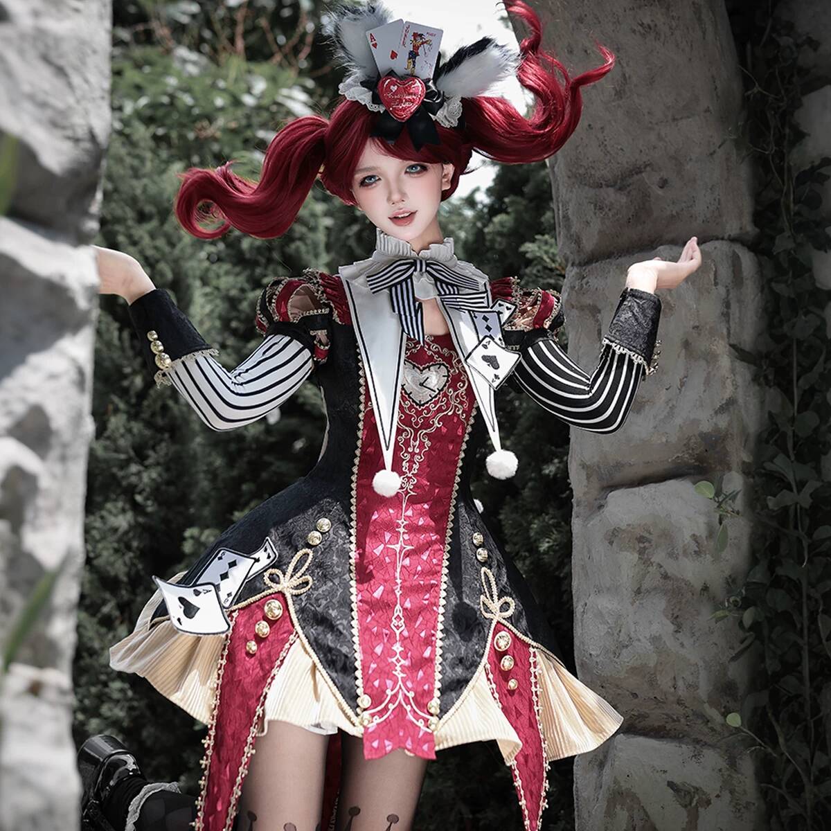 新しいサーカスマニアック思考の夜を想い浮かせるロリータドレス - Anime Cosplay Red のレビューと価格